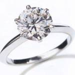 Jaki wybrać pierścionek zaręczynowy i na co zwrócić uwagę?